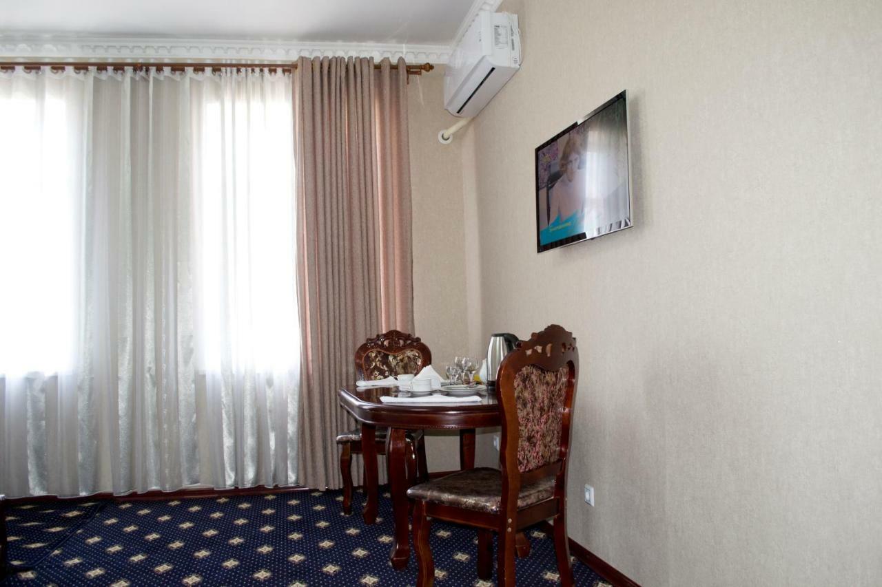 Bokhtariyon Hotel Qurghonteppa エクステリア 写真